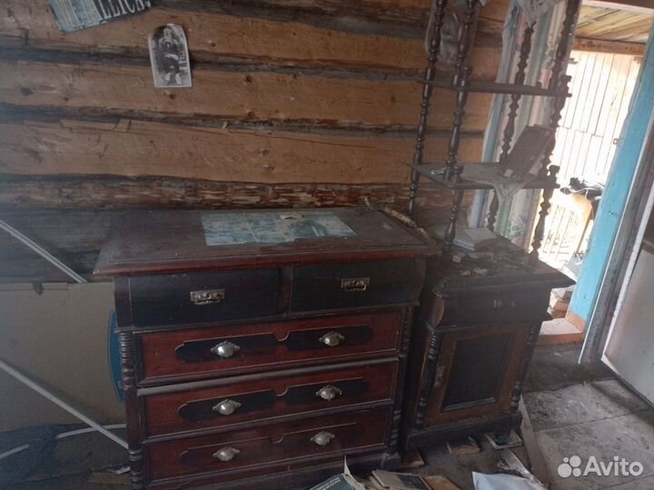 Старинный буфет