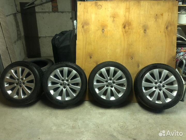 Комплект оригинальных колёc Opel 215/50 r17