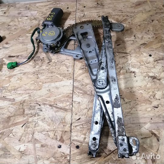 Стеклоподъемник Subaru Legacy BG5 передний левый