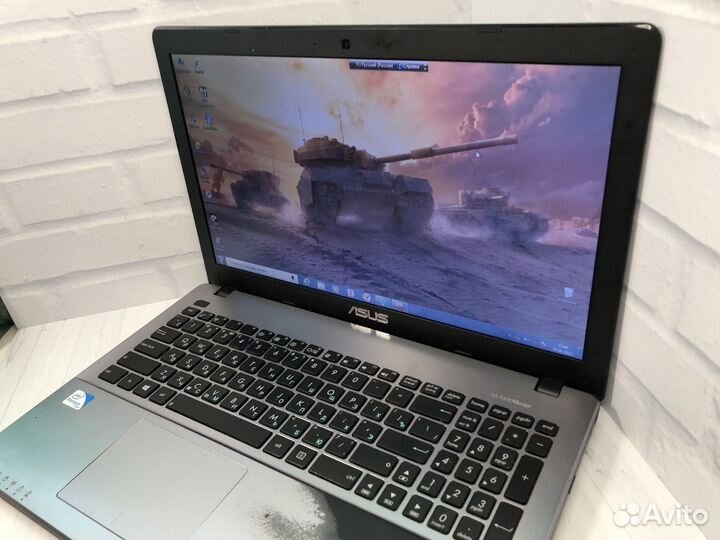 Игровой ноутбук Asus 2 видеокарты