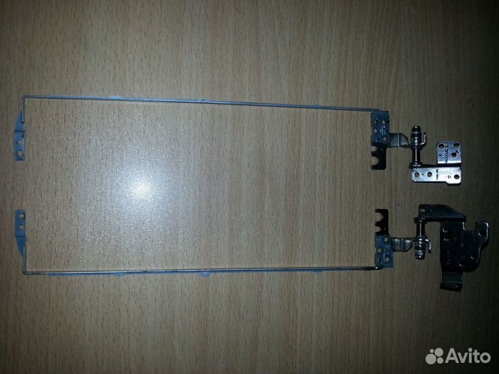 Петли на ноутбук