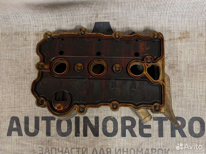 Клапанная крышка левая Audi A6 C6 06E103471G