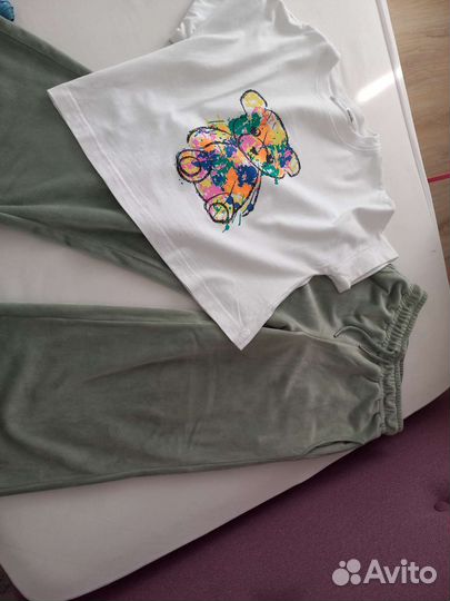 Легкий спортивный костюм, джинсы, брюки