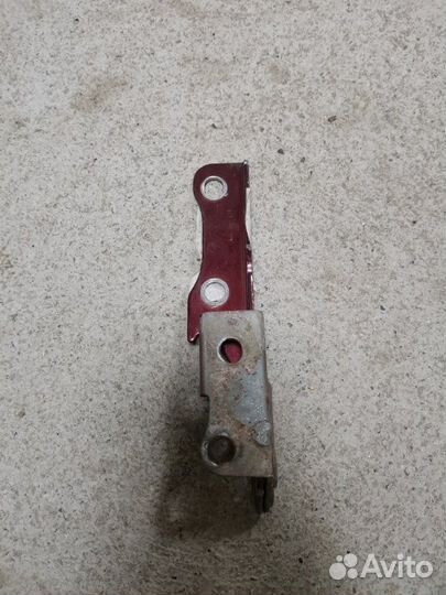 Петля капота левая Hyundai Accent седан тагаз G4EC