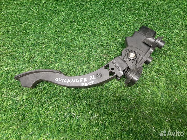 В наличии: Педаль газа на Mitsubishi Outlander XL