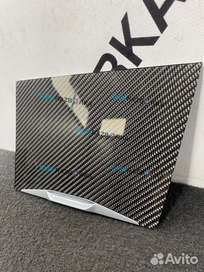 Декоративная накладка центральной консоли BMW M2