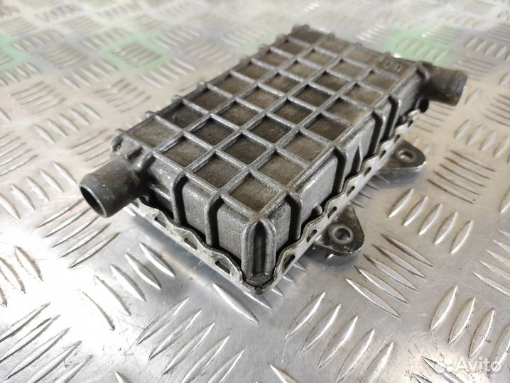 Радиатор масляный Vito 1996-2003