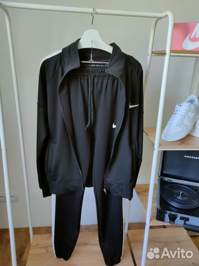 Спортивный костюм nike