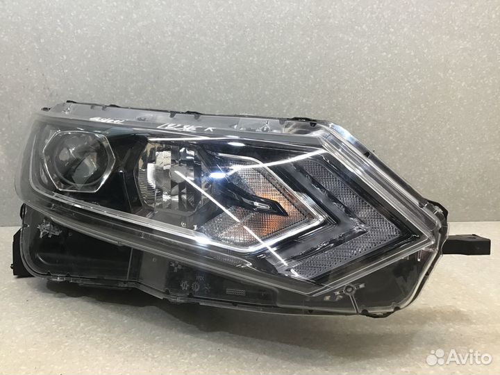 Фара правая Nissan Qashqai (J11) 2014