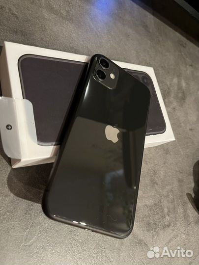 iPhone 11, 64 ГБ