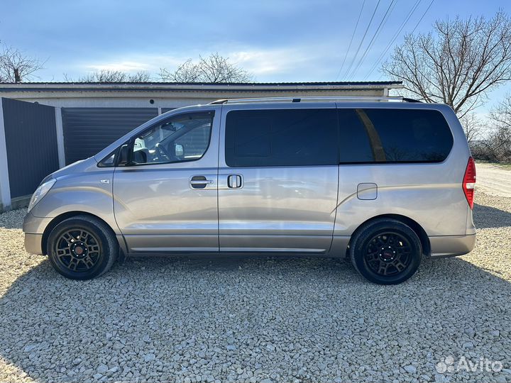 Hyundai H-1 2.4 AT, 2013, 225 000 км