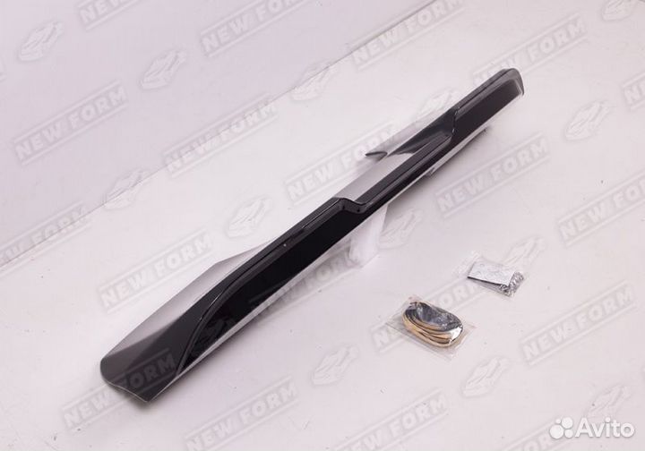 Спойлер Toyota Land Cruiser 300