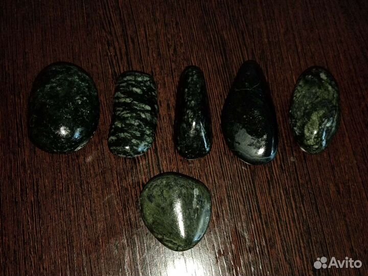 Массажный камень