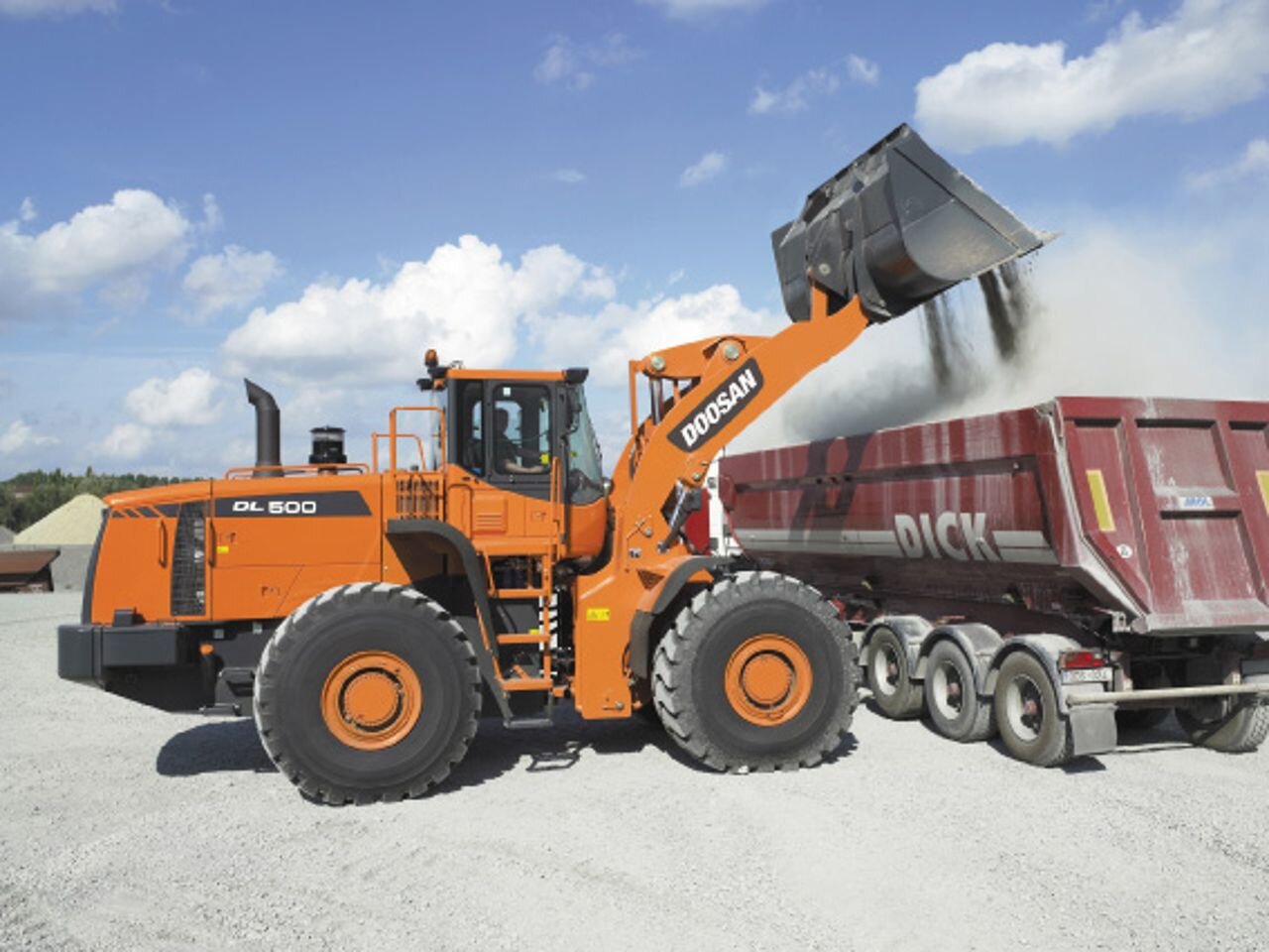 Doosan DL550