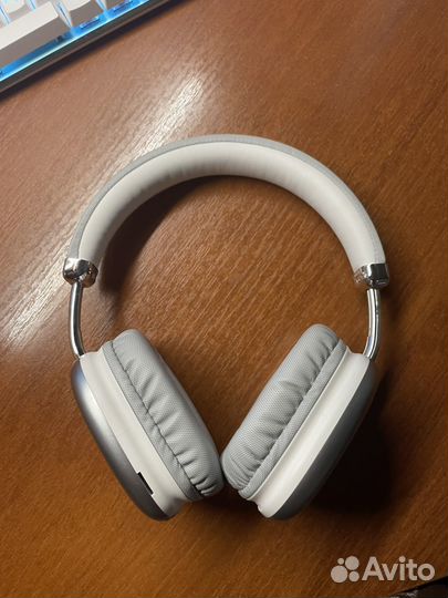 Беспроводные наушники hoco