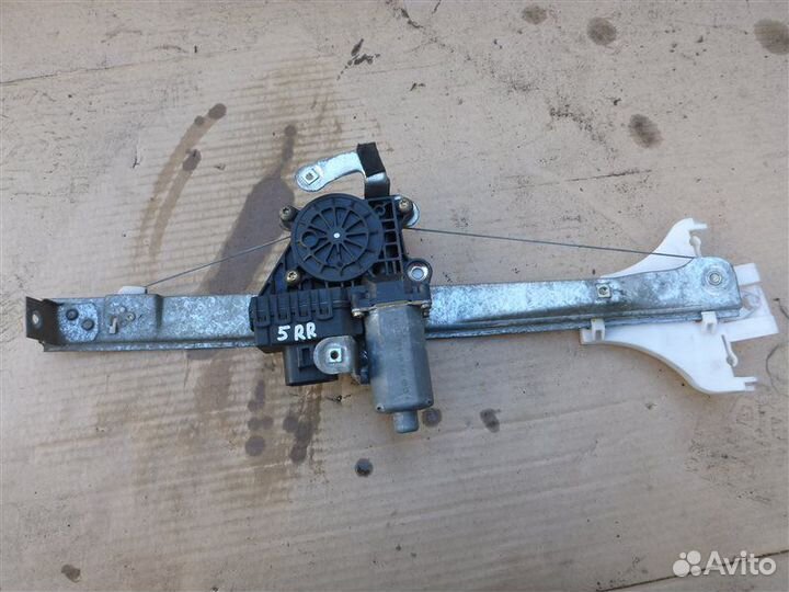 Стеклоподъемник задний правый Ford Mondeo BWY D6BA