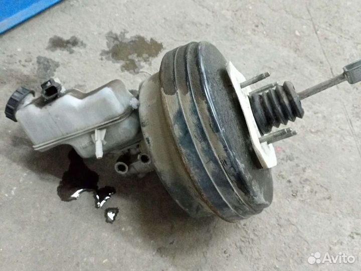 Вакуум в сборе транзит маршрутка 2,4 д