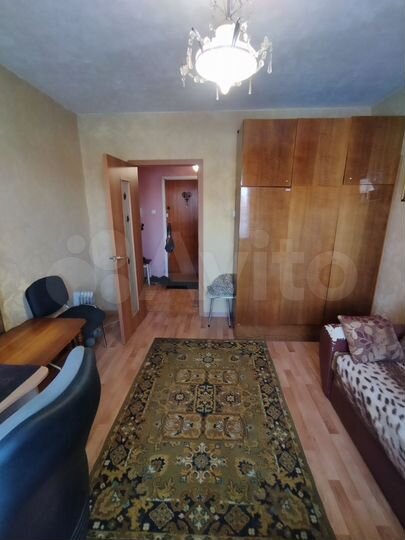 2-к. квартира, 50 м², 4/9 эт.