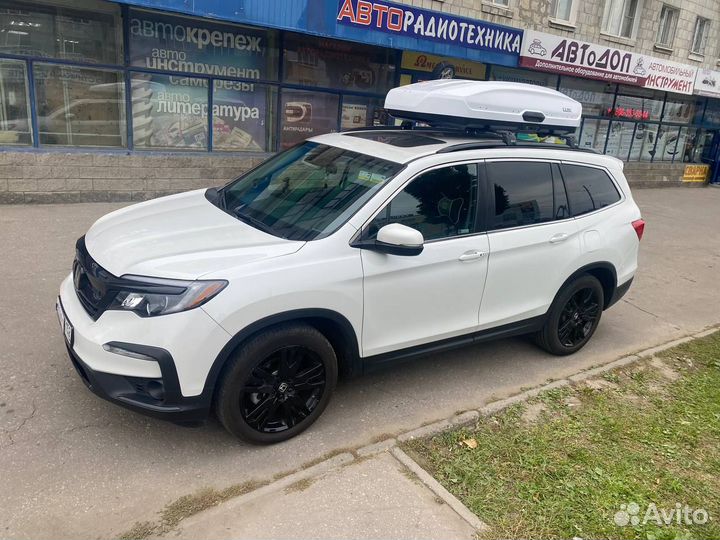 Автобокс на крышу LUX tavr 197 белый глянец 520L