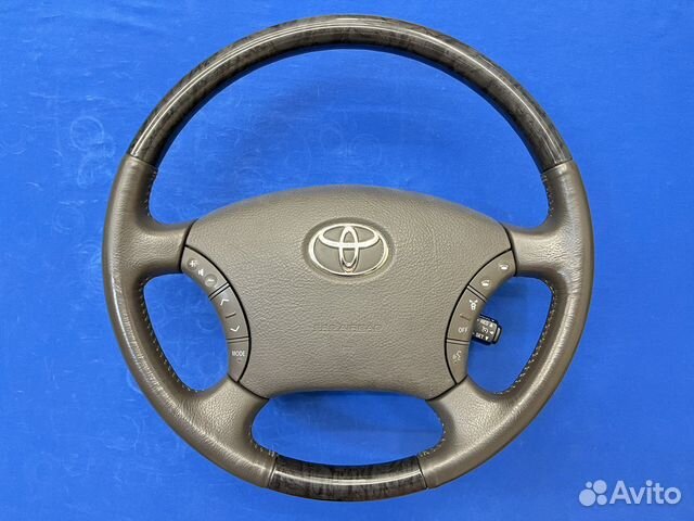 Оригинальный руль с косточкой дерево Toyota Lexus