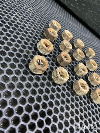 Комплект колесный гаек Kia magentis 1