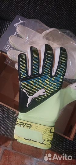 Перчатки вратарские