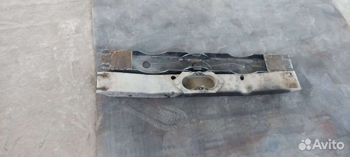 Траверса под АКПП jeep grand cherokeeZJ