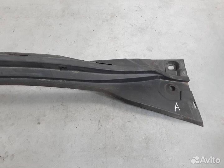 Жабо дождевик Renault Modus 2004 8200213680