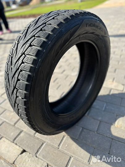 Nokian Tyres Hakkapeliitta R2 225/65 R17
