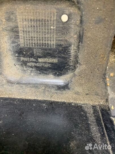 Полка аккумулятора Opel Astra J