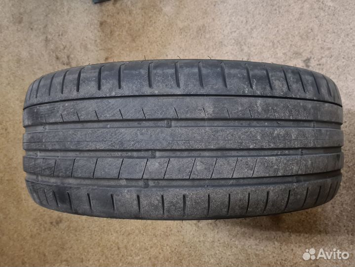 Kumho Ecsta PS91 225/40 R19