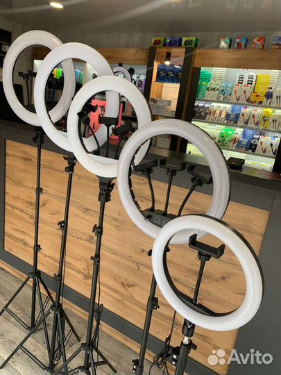 Кольцевая лампа со штативом