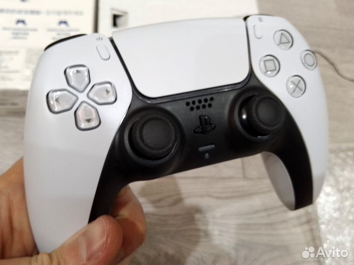 Новый Геймпад Dualsense c особенностями