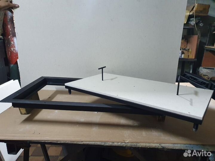 Люк напольный