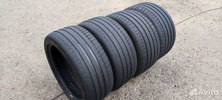 Michelin Pilot Sport 4 245/40 R18 и 275/35 R18 99Y