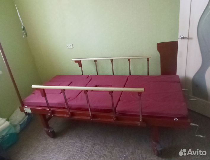 Функциональная кровать для лежачих больных