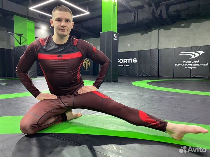 Комплект: рашгард + компрессионные шорты venum