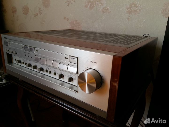 Усилитель Yamaha A 2000