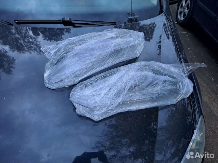 Стекла на фары golf6