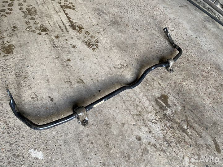 Стабилизатор передний октавия а7