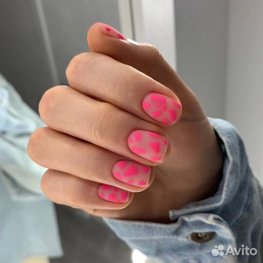 Маникюр и педикюр