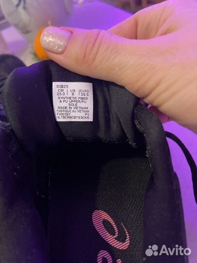 Кроссовки женские 38 размер бу