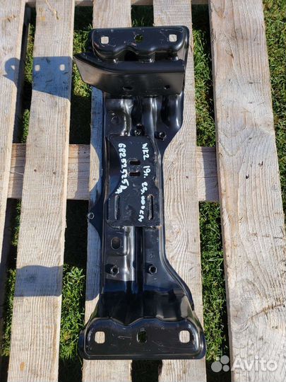 Jeep Grand Cherokee WK2 2019 балка крепление АКПП