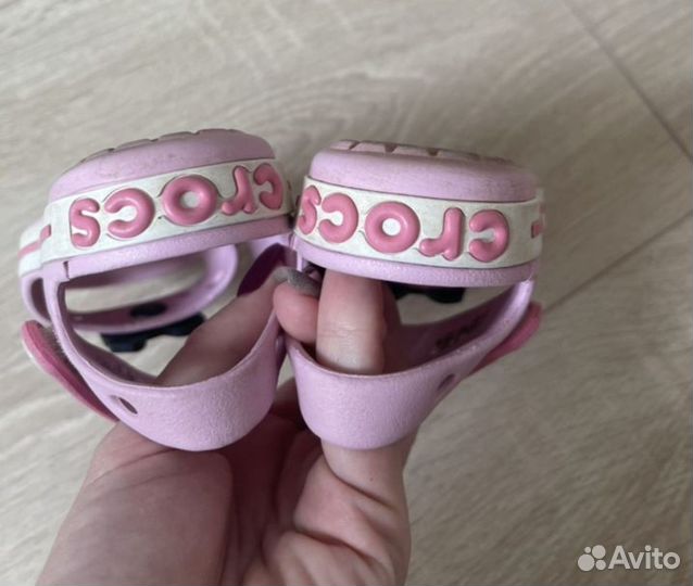 Сандалии crocs для девочек c9 (25)