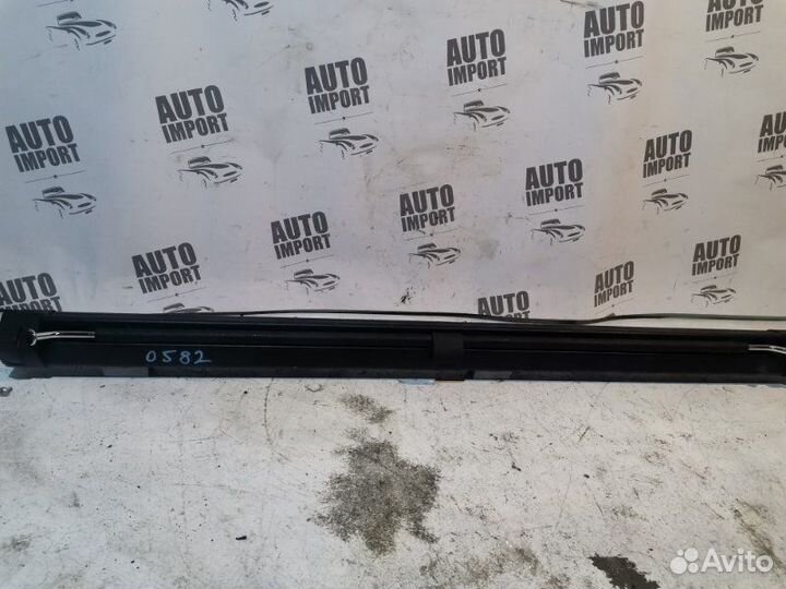 Полка багажника Volkswagen Golf MK5