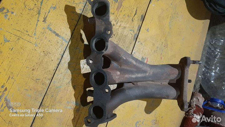 Коллектор выхлопной трубы