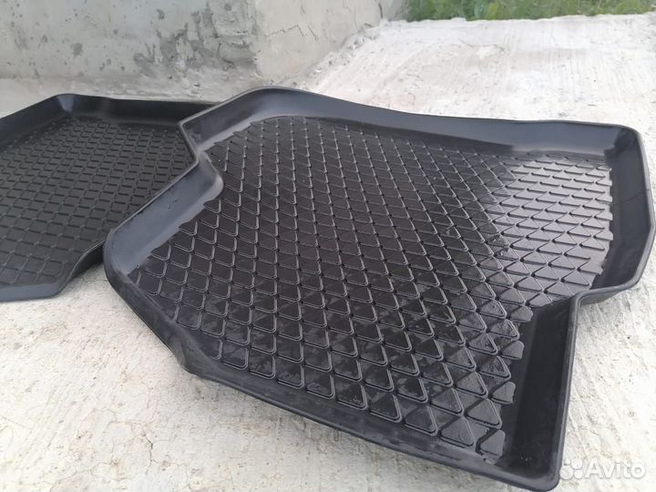 Автомобильные коврики резиновые polo