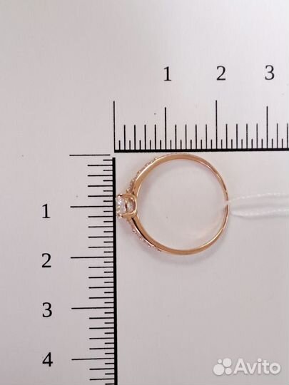 Золотое кольцо с фианитами 17,5 размер