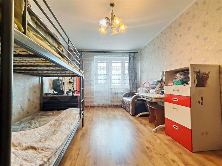 2-к. квартира, 55 м², 9/17 эт.