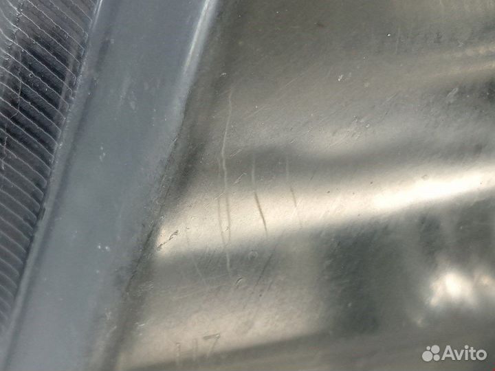 Фара левая Volkswagen Bora/Jetta